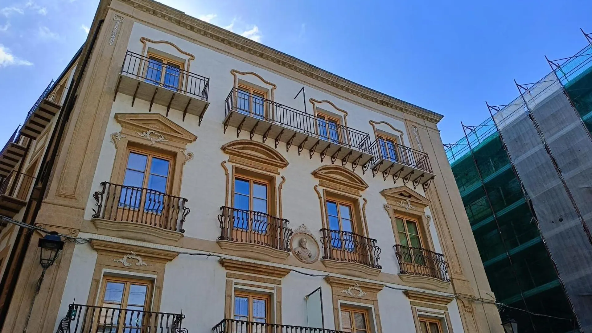 We # Are Ai Cassarelli Apartment Palermo