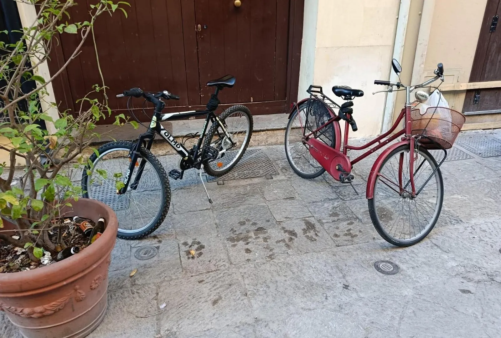 We # Are Ai Cassarelli Apartment Palermo 0*,